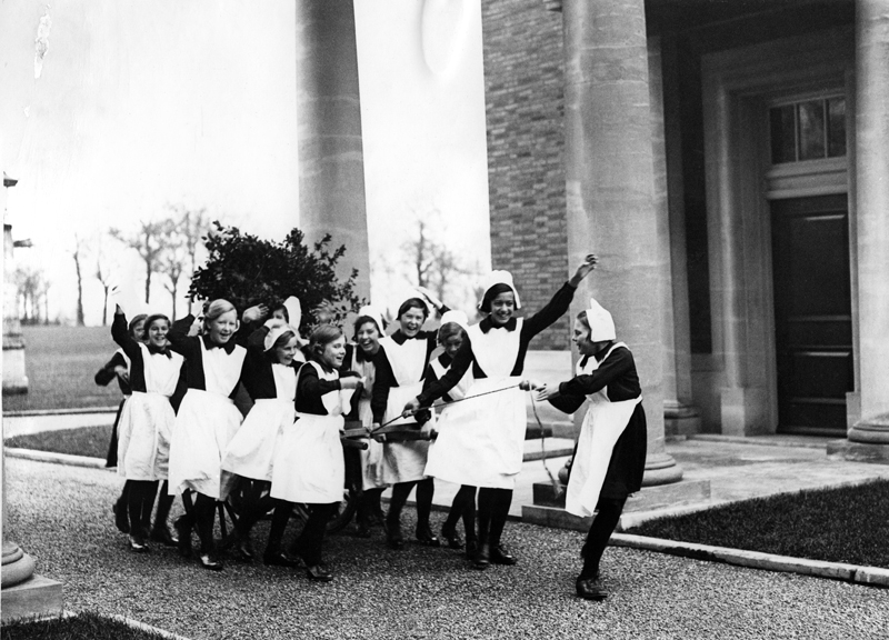 3,000 volunteers join Voices Through Time transcription project Coram